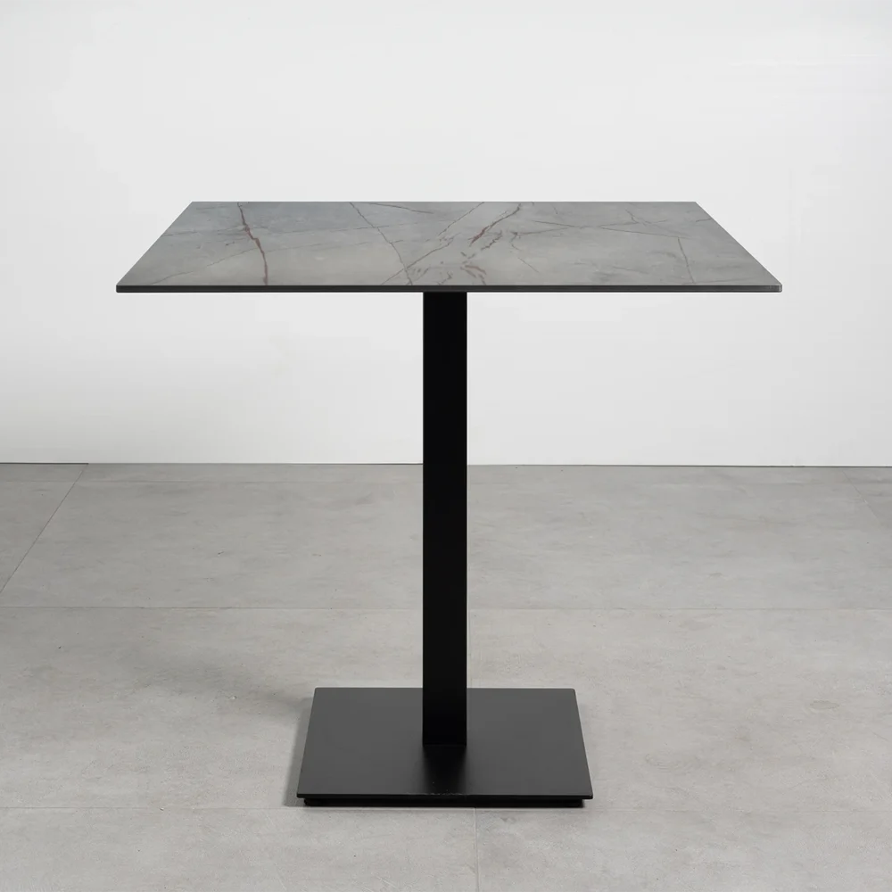 Tavolo con top in HPL 70x70 Ash