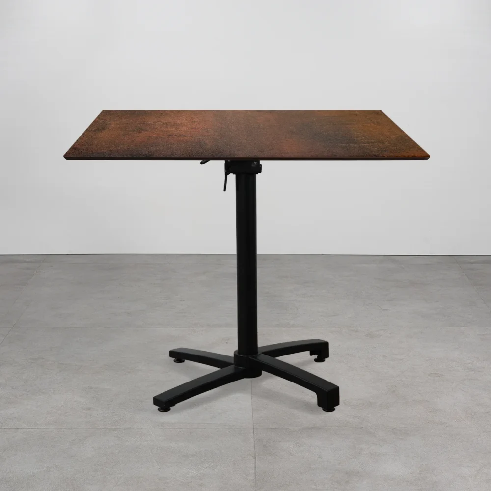 Tavolo con top in HPL 80x80 Corten