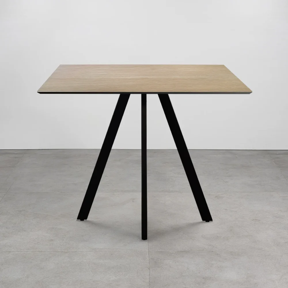 Tavolo con top in HPL 80x80 Rovere